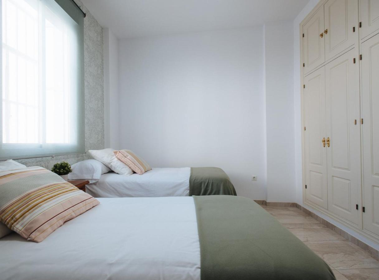 Siete Revueltas Suite Apartment Seville Luaran gambar